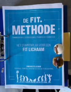 Op deze afbeelding zie je bovenkant boek FIT methode