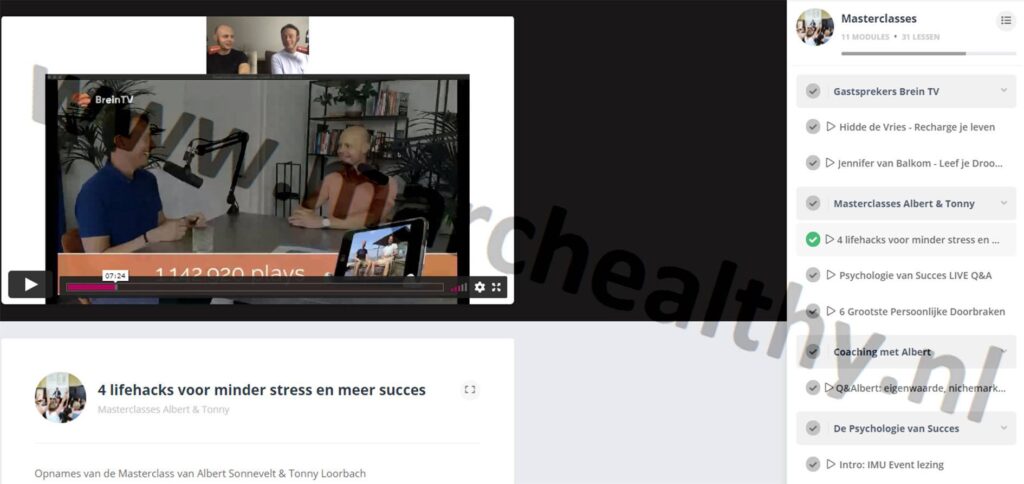 Op deze foto zie je Albert en Tonny die samen lifehacks bespreken voor minder stress en meer succes uit breinTV