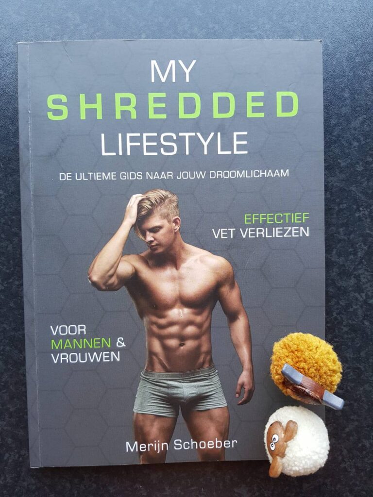 Op deze foto zie je het boek My Shredded Lifestyle van Merijn Schoeber