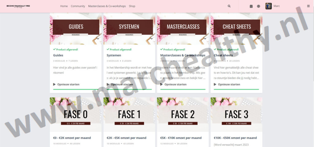 Op deze foto zie je het Become Financially Free Membership van Rowena Rousseau