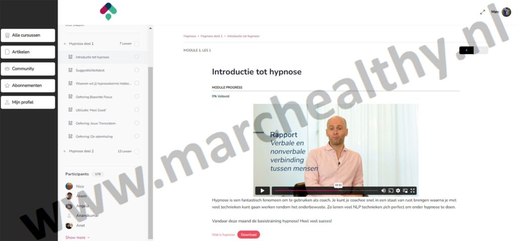 Op deze foto zie je een hypnose cursus in CoachTribe